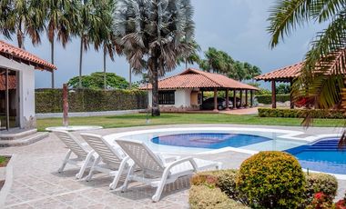 FINCA EN ALQUILER EN FLORIDABLANCA LLAMANOS AL3023315714 PRECIO POR NOCHE