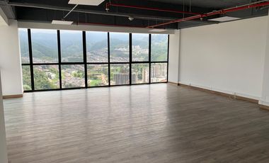 OFICINA UBICADA  EN CENTRO EMPRESARIAL EN EL SECTOR DEL CABLE, MANIZALES