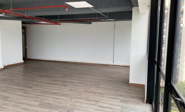OFICINA UBICADA  EN CENTRO EMPRESARIAL EN EL SECTOR DEL CABLE, MANIZALES