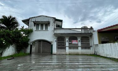 For Sale 5 BR house in Executive Heights Sun Valley Parañaque