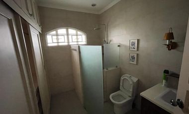 For Sale 5 BR house in Executive Heights Sun Valley Parañaque