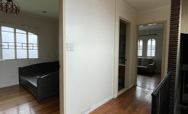 For Sale 5 BR house in Executive Heights Sun Valley Parañaque