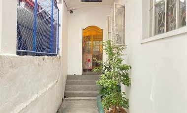 For Sale 5 BR house in Executive Heights Sun Valley Parañaque