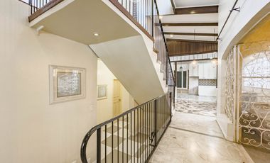 For Sale 5 BR house in Executive Heights Sun Valley Parañaque