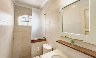 For Sale 5 BR house in Executive Heights Sun Valley Parañaque