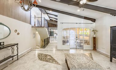 For Sale 5 BR house in Executive Heights Sun Valley Parañaque