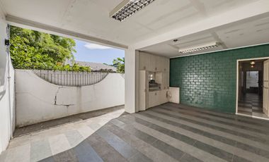 For Sale 5 BR house in Executive Heights Sun Valley Parañaque