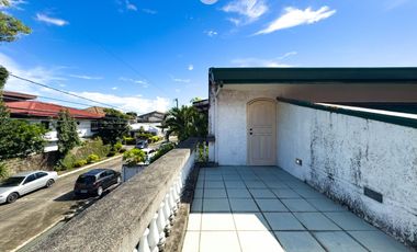 For Sale 5 BR house in Executive Heights Sun Valley Parañaque