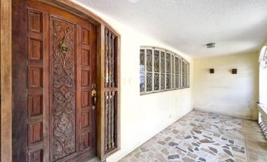 For Sale 5 BR house in Executive Heights Sun Valley Parañaque