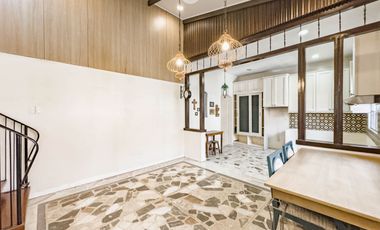 For Sale 5 BR house in Executive Heights Sun Valley Parañaque