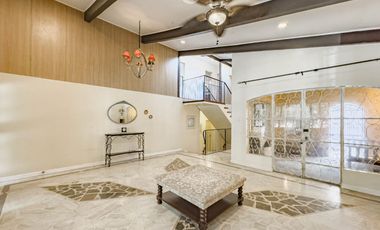 For Sale 5 BR house in Executive Heights Sun Valley Parañaque