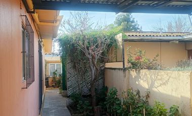 Se vende hermosa casa en sector puente negro, Villa Alemana.