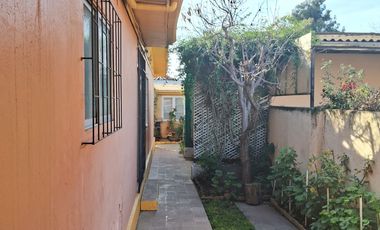 Se vende hermosa casa en sector puente negro, Villa Alemana.