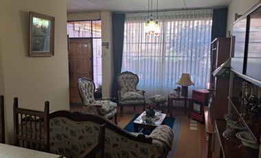 Se vende hermosa casa en sector puente negro, Villa Alemana.