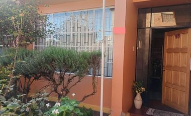 Se vende hermosa casa en sector puente negro, Villa Alemana.