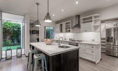 Casa en venta en privado con seguridad las 24 horas