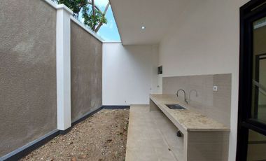 RUMAH BARU MINIMALIS MODERN DI BUDI LUHUR ASRI, CIMAHI UTARA, BELAKANG SETRA DUTA, DEKAT KE PASTEUR 12 MENIT.