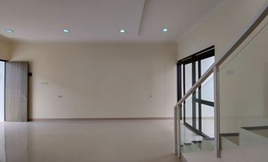 RUMAH BARU MINIMALIS MODERN DI BUDI LUHUR ASRI, CIMAHI UTARA, BELAKANG SETRA DUTA, DEKAT KE PASTEUR 12 MENIT.