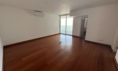 PRECIOSO DEPARTAMENTO EN CERROS DE CAMACHO