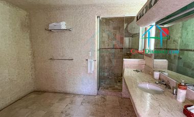 Residencia de Lujo Frente al Mar con Alberca y Vista Panorámica