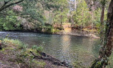 Orilla Río 3,7 Hectáreas 14Km Villarrica 11Pavimento 3 Ripio