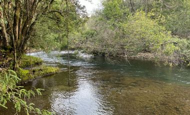 Orilla Río 3,7 Hectáreas 14Km Villarrica 11Pavimento 3 Ripio