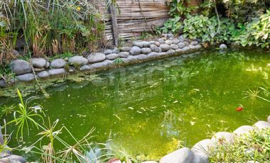 Casa de campo con jardín, chimenea y jacuzzi en Chaclacayo