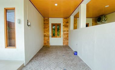RUMAH MURAH DEKAT JALAN BESAR DEKAT KAMPUS UII 800JT SAJA