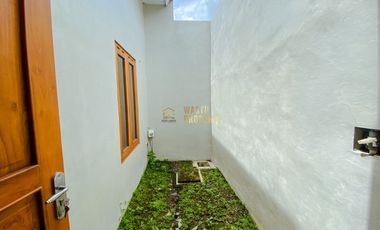 RUMAH MURAH DEKAT JALAN BESAR DEKAT KAMPUS UII 800JT SAJA