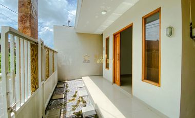 RUMAH MURAH DEKAT JALAN BESAR DEKAT KAMPUS UII 800JT SAJA