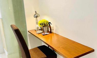 One Serendra 2 Bedroom well maintained fully furnished unit