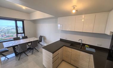 Mandani Bay Suites Tower 2 3BR Penthouse 131sqm Parking Maids Mandaue