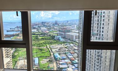 Mandani Bay Suites Tower 2 3BR Penthouse 131sqm Parking Maids Mandaue