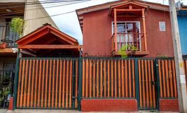 En Vicuña, venta de casa ampliada, 3D y 2B. Excelente estado. $70 millones