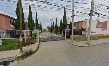 Casa en fraccionamiento Paseos del Lago, Paseos del Lago, Estado de México, México. ¡NO CRÉDITOS!