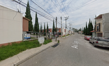 Casa en fraccionamiento Paseos del Lago, Paseos del Lago, Estado de México, México. ¡NO CRÉDITOS!