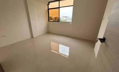 Se vende casa por estrenar fuera de urbanización