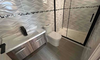 Se vende casa por estrenar fuera de urbanización