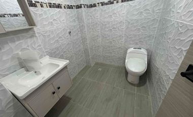 Se vende casa por estrenar fuera de urbanización