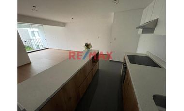 Alquilo Hermoso Y Moderno Flat De Estreno 2Do Piso Con 2 Dormitorios + 1 Estudio Las Gardenias Surco