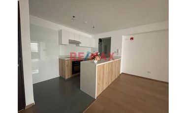 Alquilo Hermoso Y Moderno Flat De Estreno 2Do Piso Con 2 Dormitorios + 1 Estudio Las Gardenias Surco