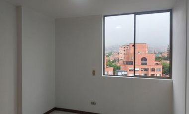Apartamento en Arriendo en El Portal, Envigado, Antioquia