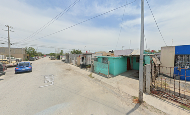 Casa en calle Laurel, Reynosa, Tamps. ¡NO CRÉDITOS!