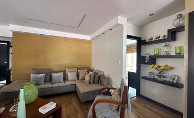 En Venta hermoso Penthouse de 4 dormitorios con hermosa vista al río, Sector Muñecas de Piedra - Cuenca
