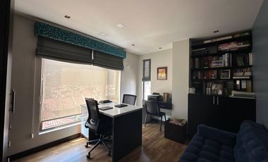 En Venta hermoso Penthouse de 4 dormitorios con hermosa vista al río, Sector Muñecas de Piedra - Cuenca
