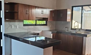 VENTA DE CASA EN COTO PRIVADO