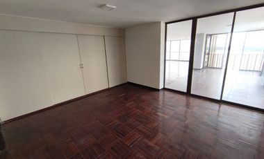 Arriendo departamento ,pleno Malecon , vista al rio .