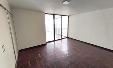 Arriendo departamento ,pleno Malecon , vista al rio .