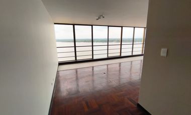 Arriendo departamento ,pleno Malecon , vista al rio .
