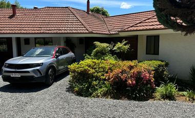 Hermosa Casa Vista Al Volcán Cercana A Villarrica